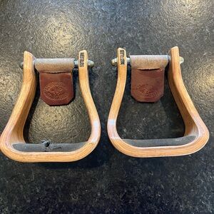 Nettles Trailblazer Stirrups